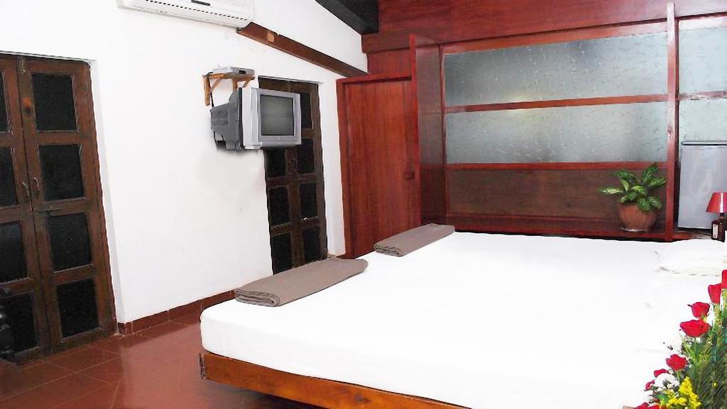 Little Italy Hotel กาลังกูติ ภายนอก รูปภาพ